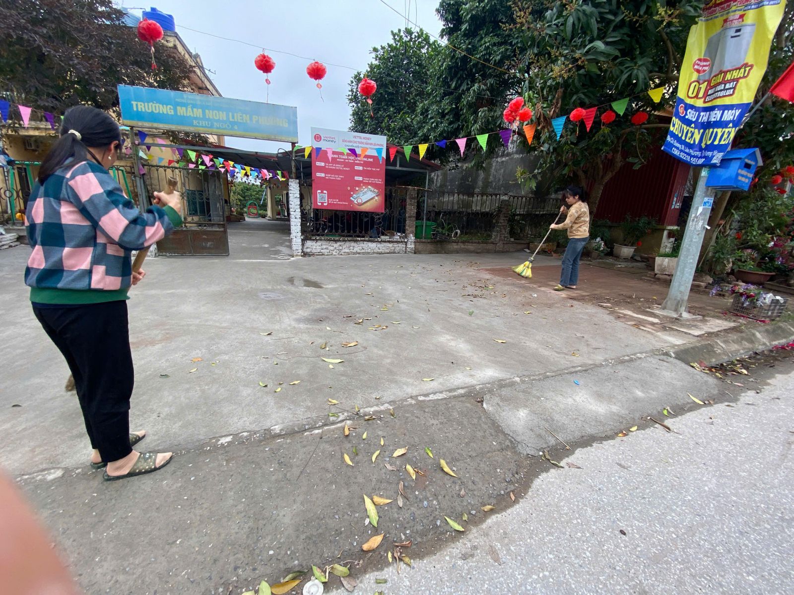 TRƯỜNG MẦM NON LIÊN PHƯƠNG DUY TRÌ HOẠT ĐỘNG DỌN VỆ SINH THEO CHƯƠNG TRÌNH “10” VÀO CHIỀU THỨ SÁU HẰNG TUẦN
